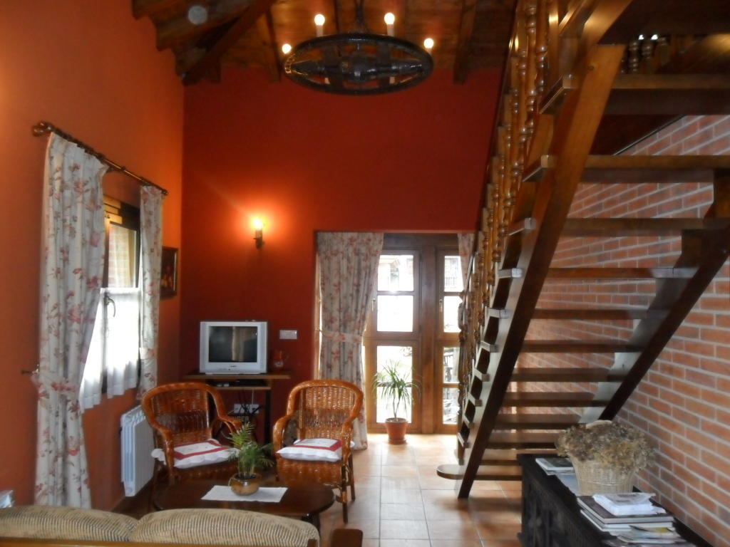 Apartamentos Rurales Los Villares Колунга Стая снимка